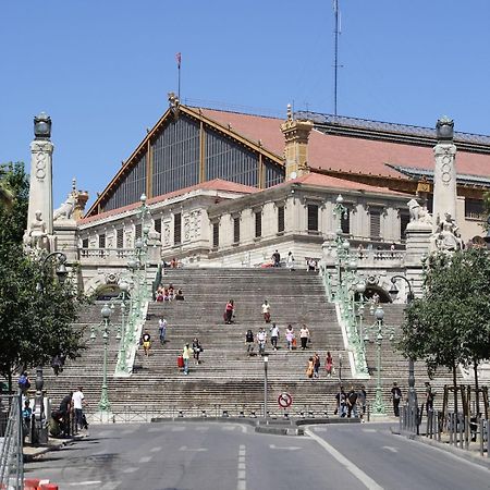 Thubaneau St Charles Canebiere Vieux Port مارسيليا المظهر الخارجي الصورة